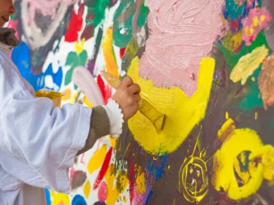 Gefühlsfarben mit Kindern malen
